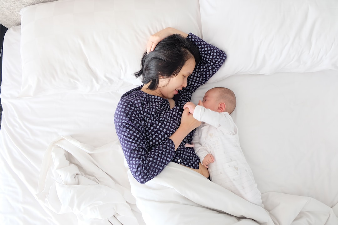 Kompletny przewodnik po wyborze pościeli dla noworodka: Jak zapewnić maksymalny komfort w łóżeczku?
