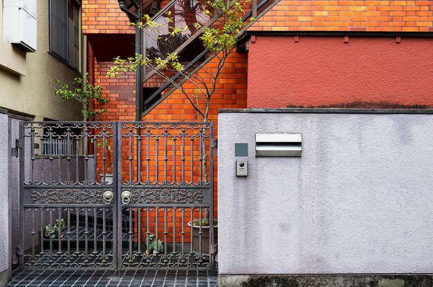Jakie są najważniejsze korzyści z wyboru aluminiowych systemów ogrodzeniowych?